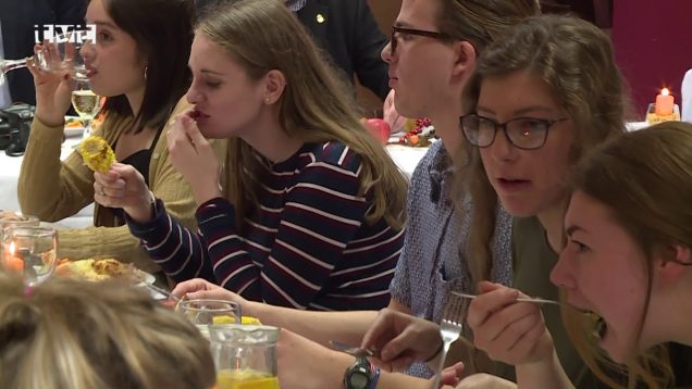 Americký sviatok vďakyvzdania si pripomenuli aj študenti na výmennom pobyte.