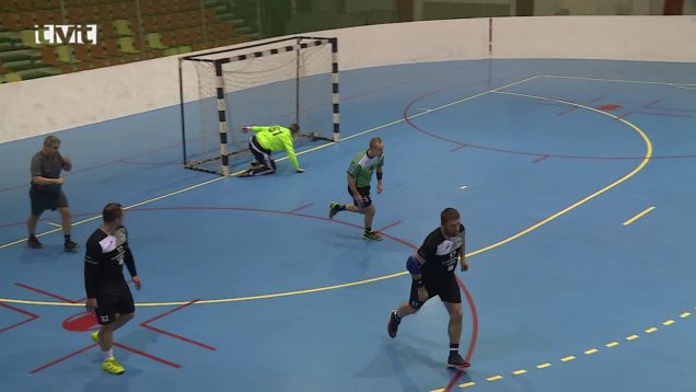 V poslednom kole jesennej časti I.hádzanárskej ligy sa zvádzal boj o prvé miesto