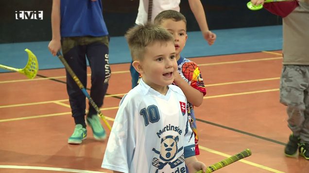 Mladých florbalistov prekvapil na tréningu vzácny hosť