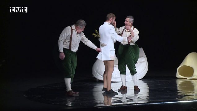 Deti z detských domov sa poďakovali za darčeky kultúrnym programom