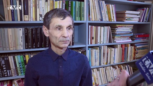 V Turčianskej knižnici si návštevníci vypočuli verše zo zbierky poézie priamo od autora