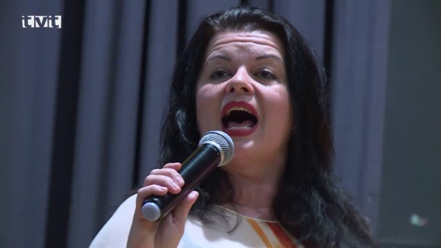 Vrútockým ženám prišla okrem primátora Miroslava Mazúra zablahoželať aj známa Jadranka