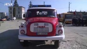 Zrepasovanú Tatru 148 priviezol priekopským hasičom prezident HaZZ Alexander Nejedlý