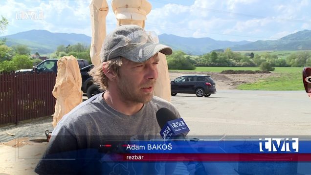 Umeleckí rezbári v Rakove