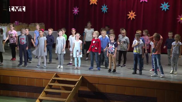 Úspešných žiakov ZŠ Alexandra Dubčeka ocenili na slávnostnej akadémii