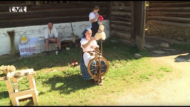 Na ľanovej nedeli v skanzene sa spracovával ľan, bielilo plátno, ale aj tkalo