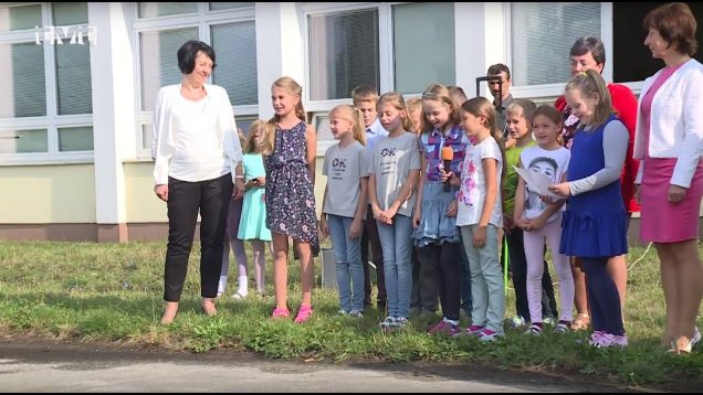V ZŠ Alexandra Dubčeka otvorili nový školský rok na školskom dvore aj s kultúrnym programom