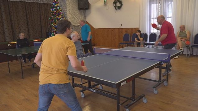 Milovníci stolného tenisu si prišli zahrať na Trojkráľový turnaj na Bystričku
