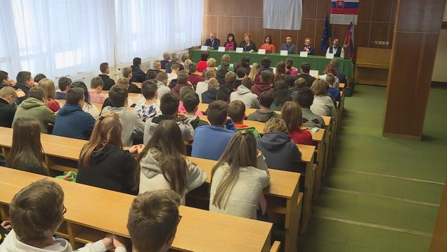 V SOŠ dopravnej bola slávnostne  odhalená tabuľa označujúca školu ako Centrum vzdelávania