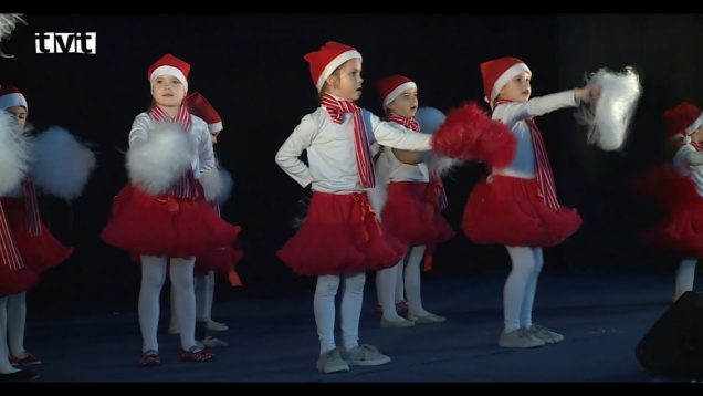 Vianočným programom si odchod na prázdniny spestrili aj tanečníci z klubu Martico New Age