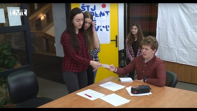 Gymnazisti z ESŠ majú za sebou 1.kolo simulovaných prezidentských  volieb