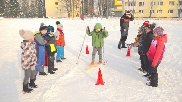 Na ZŠ Jozefa Krónera využili dostatok snehu na zorganizovanie zimnej olympiády