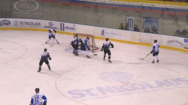 Po úvodných zápasoch hokejového semifinále je stav série 1:1