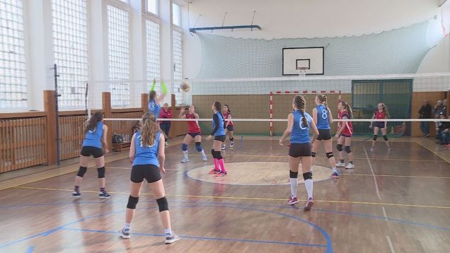 Staršie žiačky volejbalového klubu TaSK suverénne vyhrali krajskú súťaž vo svojej kategórií