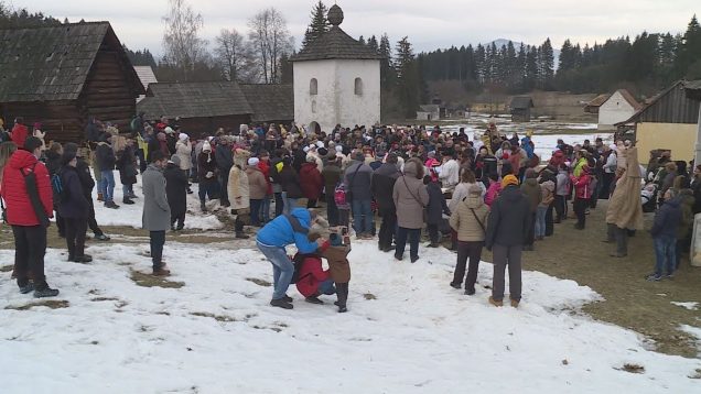 V martinskom skanzene ukázali fašiangové zvyky členovia FS Limbora z Prečína