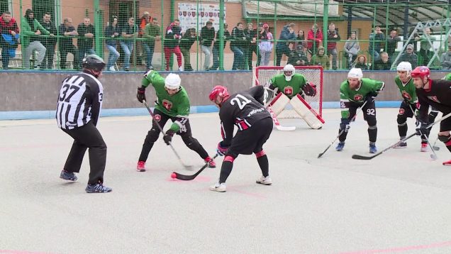 ŠKB Martin má v aktuálnom hokejbalovom extraligovom ročníku bronz, Komete Vrútky ostala zemiaková medaila