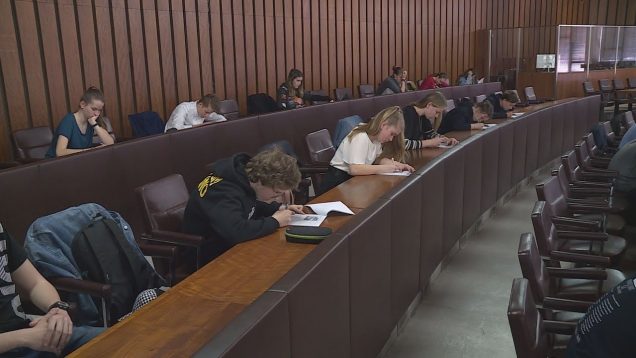 Žiaci základných škôl súťažili vo vedomostiach o II.svetovej vojne