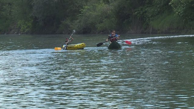 Na štart 4. ročníka vodáckeho triatlonu sa postavili súťažiaci z celého Slovenska 