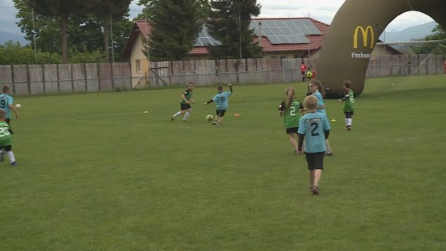Víťazmi krajskéko kola 21.ročníka Mc Donald´s cupu sú malí futbalisti so ZŠ s MŠ Hurbanova
