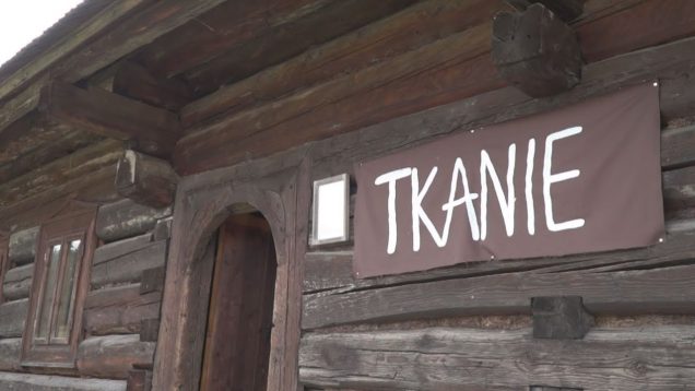 V Múzeu slovenskej dediny ste sa mohli naučiť tkať na starobylých krosnách