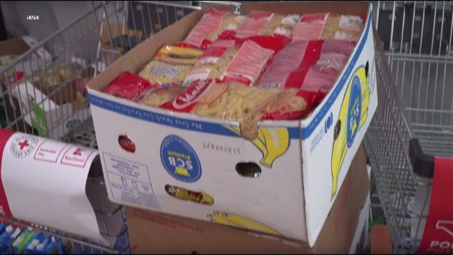 Do zbierky SČK s názvom Pomáhame potravinami sa zapojili aj Martinčania