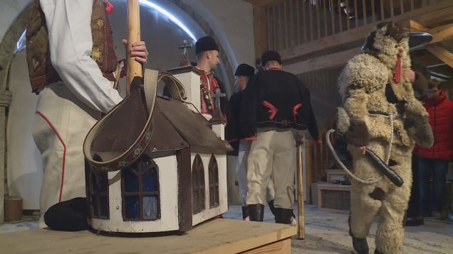 Mikuláš so svojou družinou rozdával radosť aj v martinskom skanzene