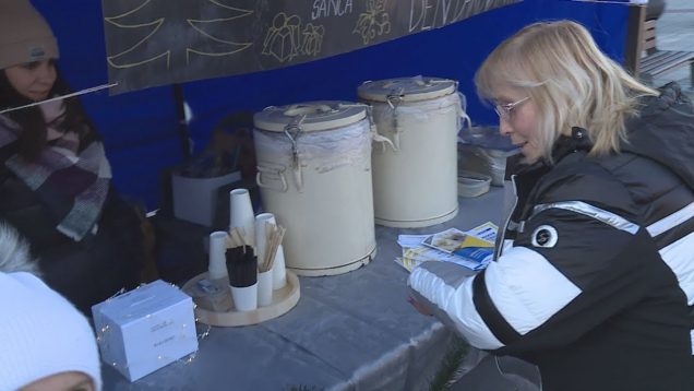 Predvianočný punč či medovníčky pomáhali naplniť pokladničku pre Nadáciu Nová šanca