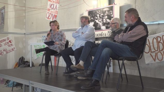 Študentky Gymnázia Jozefa Lettricha sa zapojili do projektu Remember November