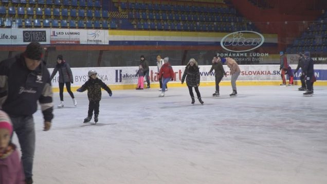 Ľadová plocha na zimnom štadióne slúži aj na verejné korčuľovanie