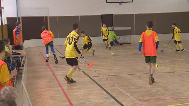 Na ZŠ Antona Bernoláka sa opäť súťažilo vo florbale
