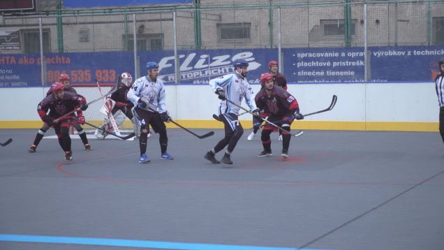 Hokejbalisti Komety Vrútky pokrstili zrekonštruované ihrisko víťazstvom nad nitrianskymi rytiermi