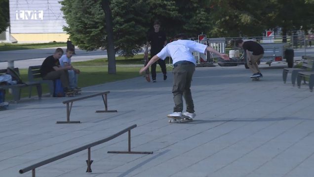 Skejtbordistov na pešej zóne mnohí obdivujú, no iným prekážajú