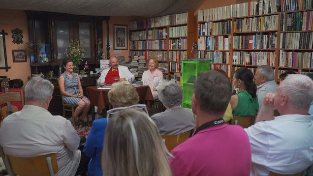 Ženám mamy čítajú