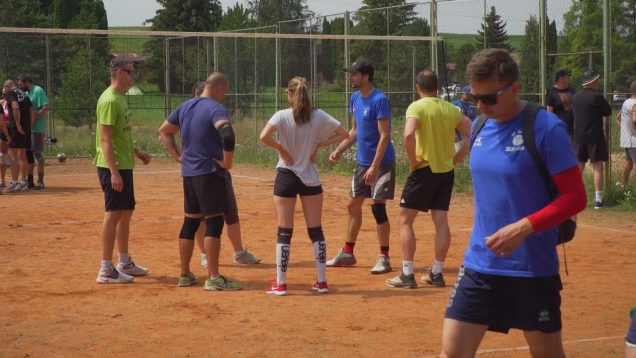 Aj 6.ročník volejbalového turnaja na Drienku v Mošovciach dopadol na jednotku s hviezdičkou