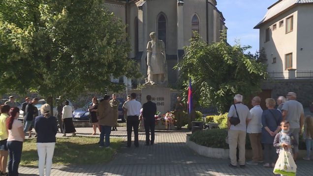 Aj v susedných Vrútkach si pripomenuli výročie SNP a položením vencov vzdali hold hrdinom týchto dní