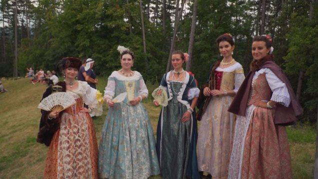 Čarovná zrúcanina najväčšieho hradu v Turci opäť po roku lákala návštevníkov na Hradné slávnosti