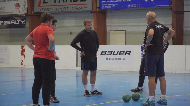 Nedávno navštívil martinských hádzanárov reprezentačný tréner brankárov Jiří Mika