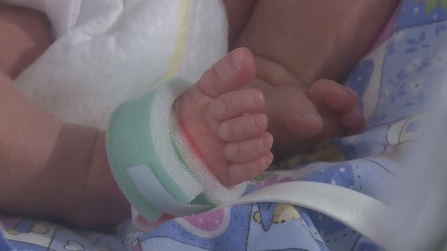 V UNM priviedla na svet bábätko na Covid-19 pozitívna mamička