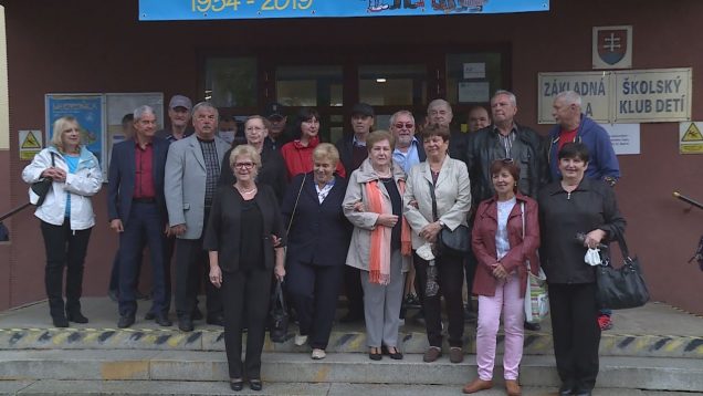 Vďaka zanietenému spolužiakovi sa bývalí žiaci “Mudroňky” stretli prvý raz po 52-rokoch