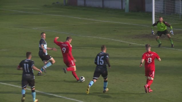 Počas futbalového sviatku na Bystričke sa naplno prejavil priepastný rozdiel medzi druhou a šiestou ligou. Favorit deklasoval domácich 10:1