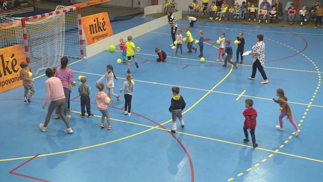 Martinskí hádzanári opäť spustili projekt na pohybový rozvoj detí. Začali s najmenšími škôlkármi, ktorí medzi sebou súťažili o dušu