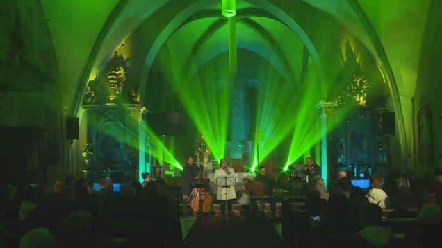 Javorové husle a Múzy tvorivé šíria Turcom posolstvo Vianoc