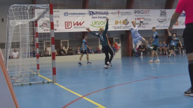 Martinskí hádzanári odviedli na domácej palubovke výbornú prácu. Zápas sa skončil remízou