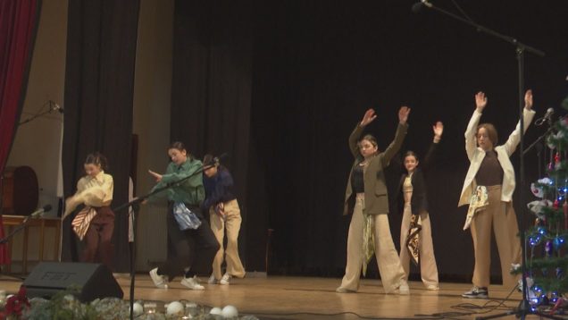 <strong><u>Tretia adventná nedeľa patrila v Dražkovciach slávnostnému programu troch generácií</u></strong>