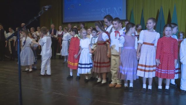 <strong><u>V roku 1982 započala nádherná tradícia, ktorá z malej skupinky postupne vytvorila popredný slovenský detský kolektív a klenot nášho mesta</u></strong>