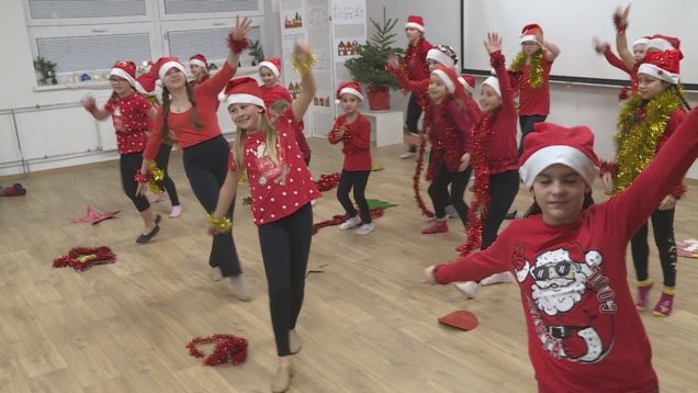 <strong><u>Veľká rodina „kamarátov“ predstavila počas jedného popoludnia bohatý vianočný program, ktorým priblížili prakticky celú ponuku tohto voľnočasového zariadenia</u></strong>