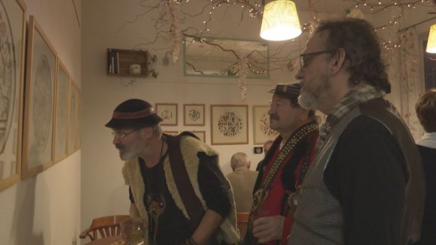 <strong><u>Kávou sa dá aj maľovať. Výnimočné kávové diela si môžete prezrieť v martinskej kaviarni</u></strong>