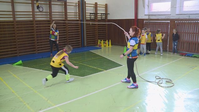 ZŠ Podhájska ide príkladom ostatným. Ako prvá v Martine získala certifikát od Úradu vlády SR a hodiny telesnej výchovy tam prebiehajú pod dohľadom kvalifikovanej trénerky