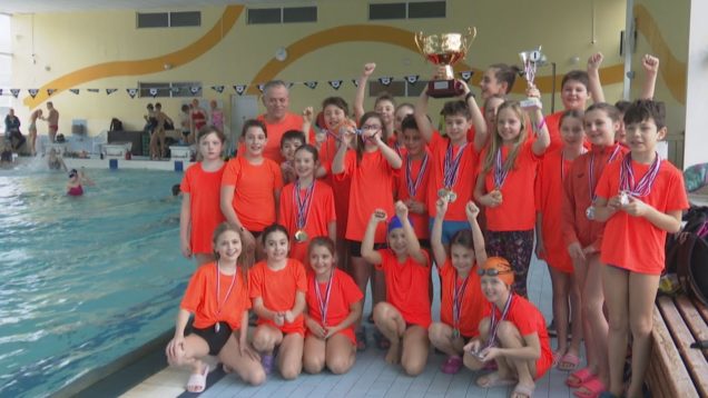 Najmladší plavci z PK Martin sa stali na súťaži v Spišskej Novej Vsi najlepším tímom. Putovný pohár Slovenského raja tak po druhýkrát putoval do Martina