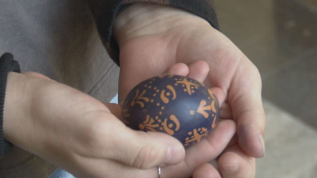 <strong><u>Jednu z unikátnych techník zdobenia veľkonočných vajíčok si vyskúšali deti v Etnografickom múzeu</u></strong>